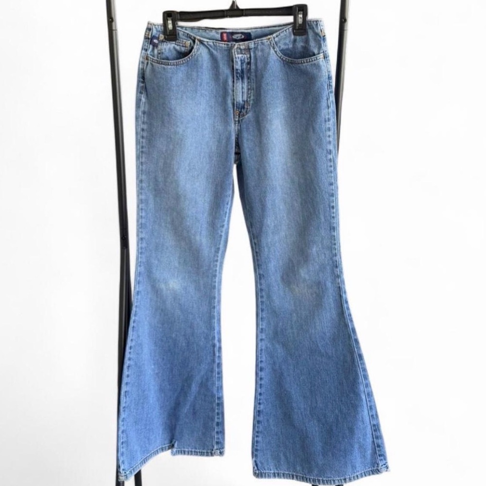 Bongo Y2K Low Rise Flared Beltless Waistband Jeans